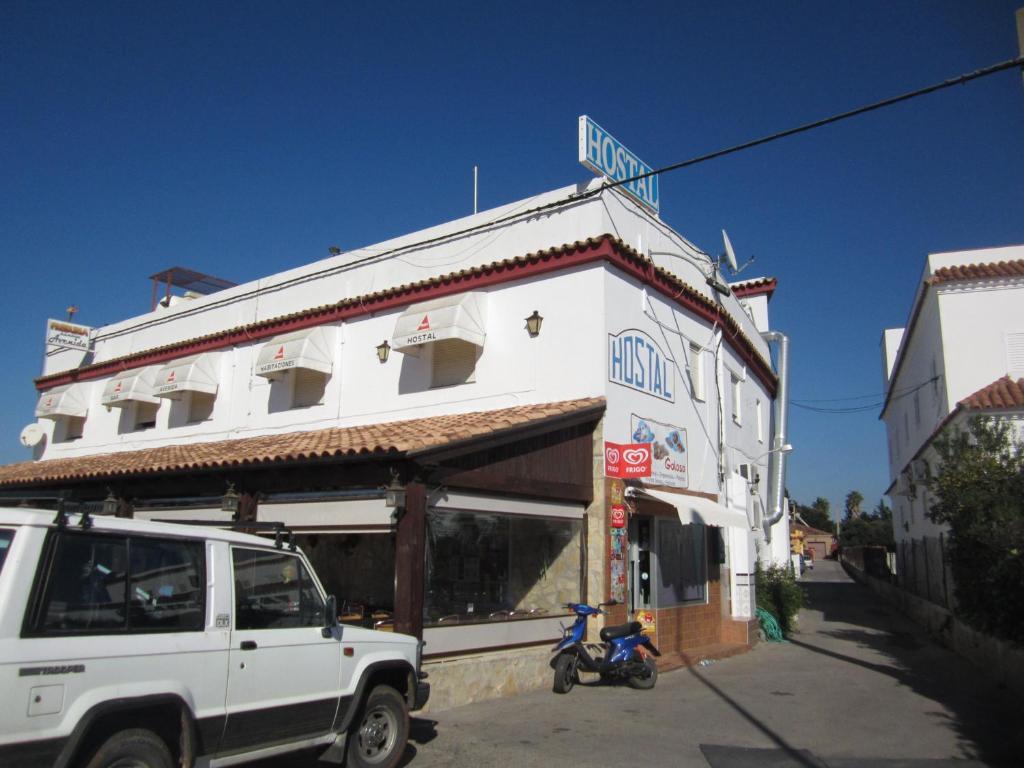 Hostal Avenida Кониль-де-ла-Фронтера Экстерьер фото